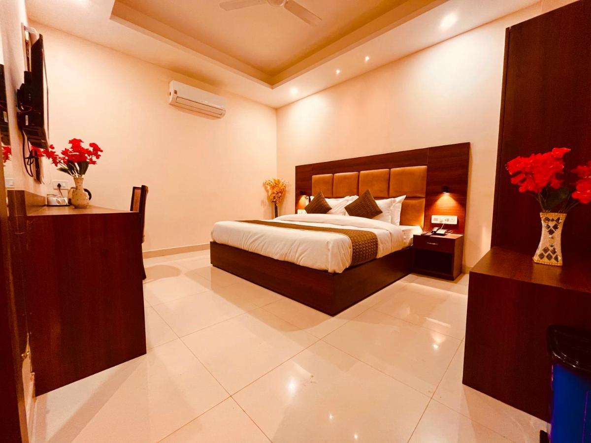 Hotel Prayag Inn Haridwār Buitenkant foto